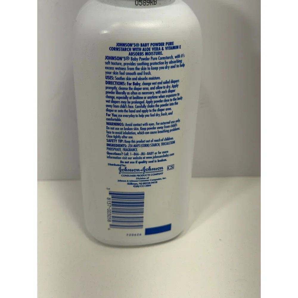 Johnson's Baby Powder Pure Cornstarch Aloe & Vitamin E 15 oz Vintage 2004 USA